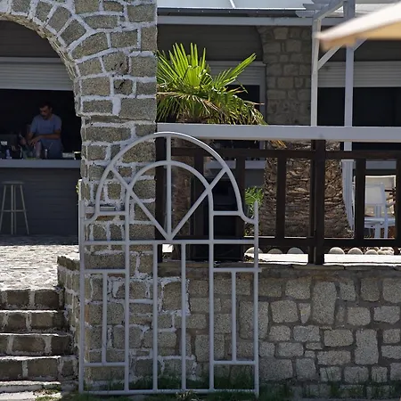 Guest house To Kastro