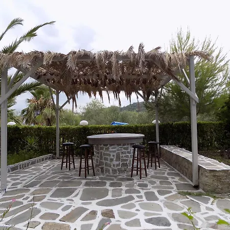 To Kastro Guest house Neos Marmaras