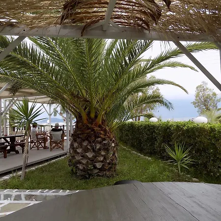 Guest house To Kastro 3*