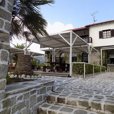 Guest house To Kastro 3*