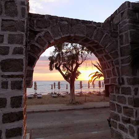 Guest house To Kastro 3*